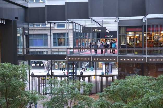 the court intersects with the skybridge system really well - making the skybridge part of the spatial experience, rather than just tunnels and gerbil tubes on the second floor.