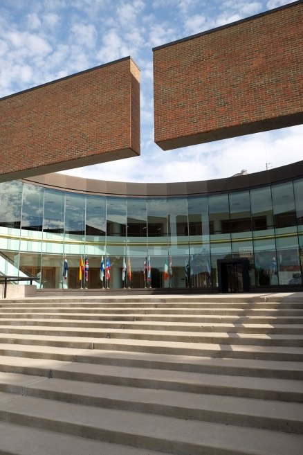 the city hall, by SOM