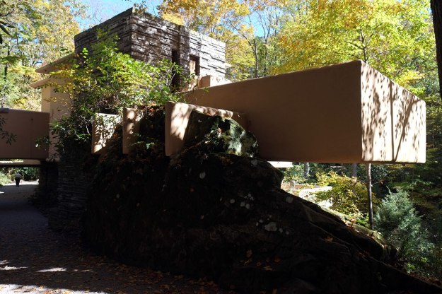 the beams anchored in the native rock