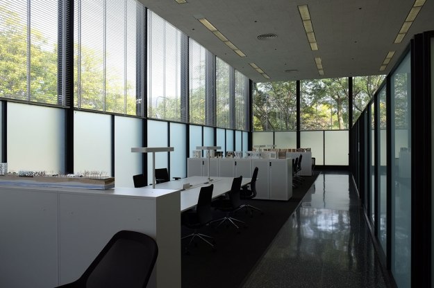 The faculty zone is much neater than the studios