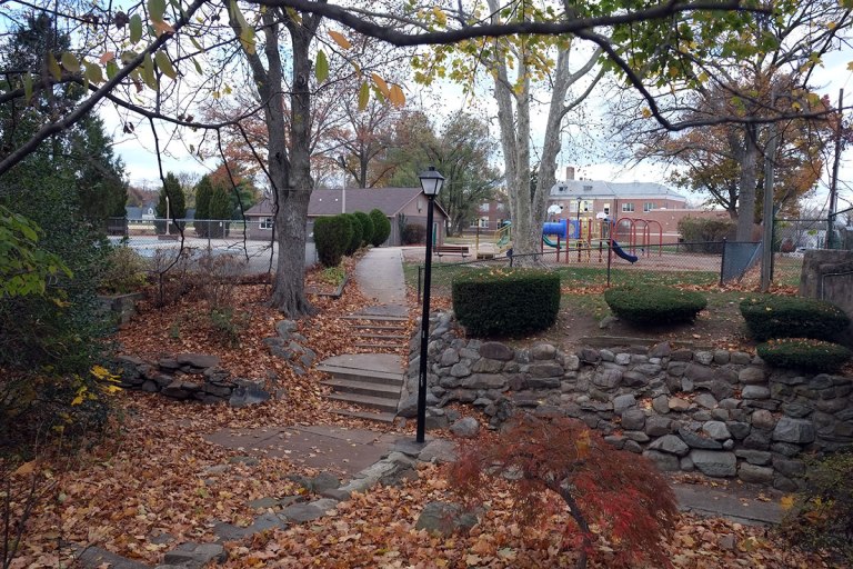 Radburn, New Jersey | Peregrine nation