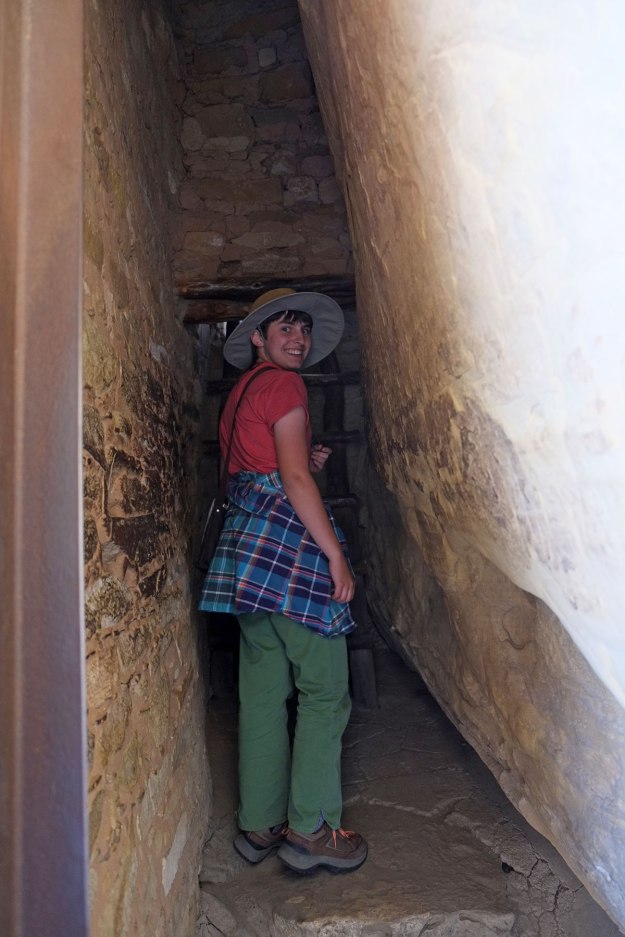 DSCF0387BalconyHouse014