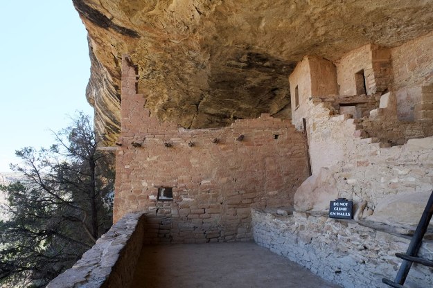 DSCF0393BalconyHouse020