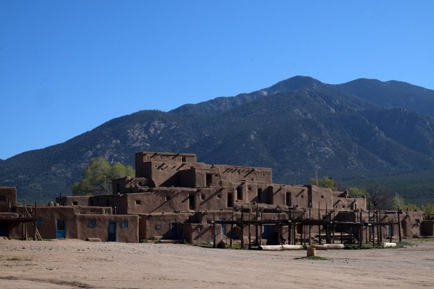 100. Taos037DSCF0173